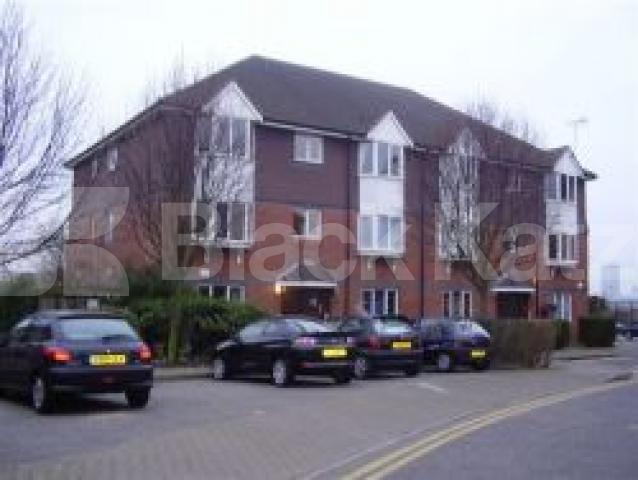 			2 Bedroom, 1 bath, 1 reception Flat			 Bunning Way, ISLINGTON BORDERS N7